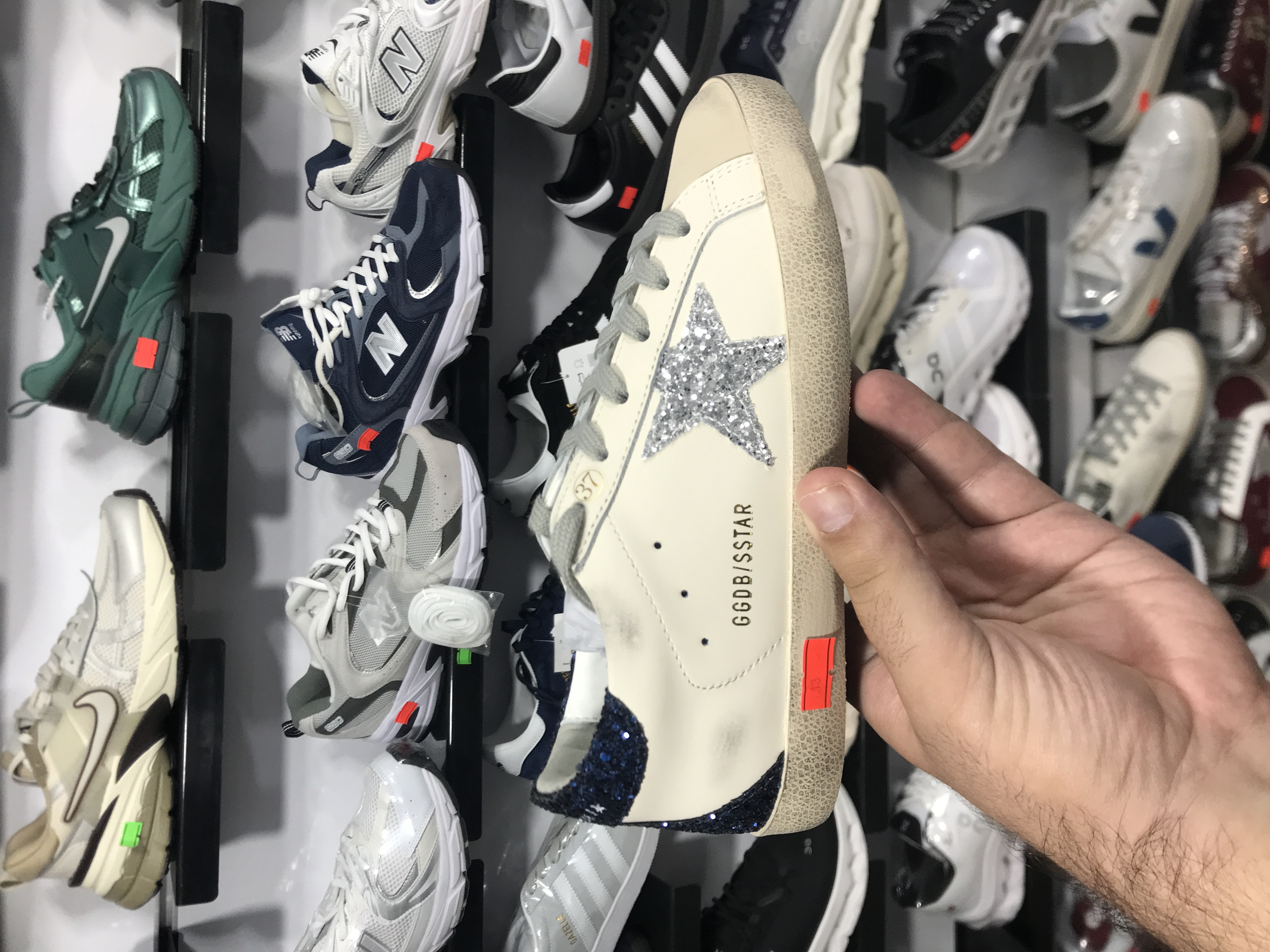 کتونی گلدن گوس سایز ۳۷ تا ۴۰ Golden Goose