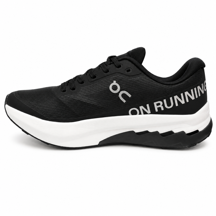 کتونی آن رانینگ کلود زون مشکی سفید سایز 37 تا 40 ON RUNNING CLOUD ZONE