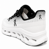 کتونی آن رانینگ کلود تیلت رنگ طوسی مشکی سایز 37 تا 40 ON RUNNING CLOUD TILT GREY BLACK