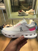 کتونی آن رانینگ کلود سرفر سفید صورتی آبی سایز 37 تا 40 ON RUNNING CLOUD