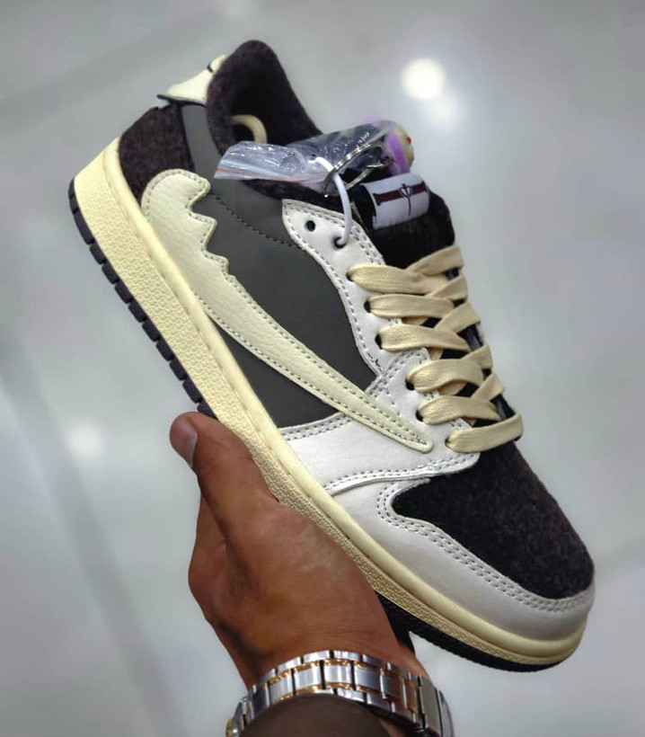 کتونی نایک تراویس اسکات سایز 37 تا 40 قهوه ای کرم NIKE AIR TRAVIS SCOTT