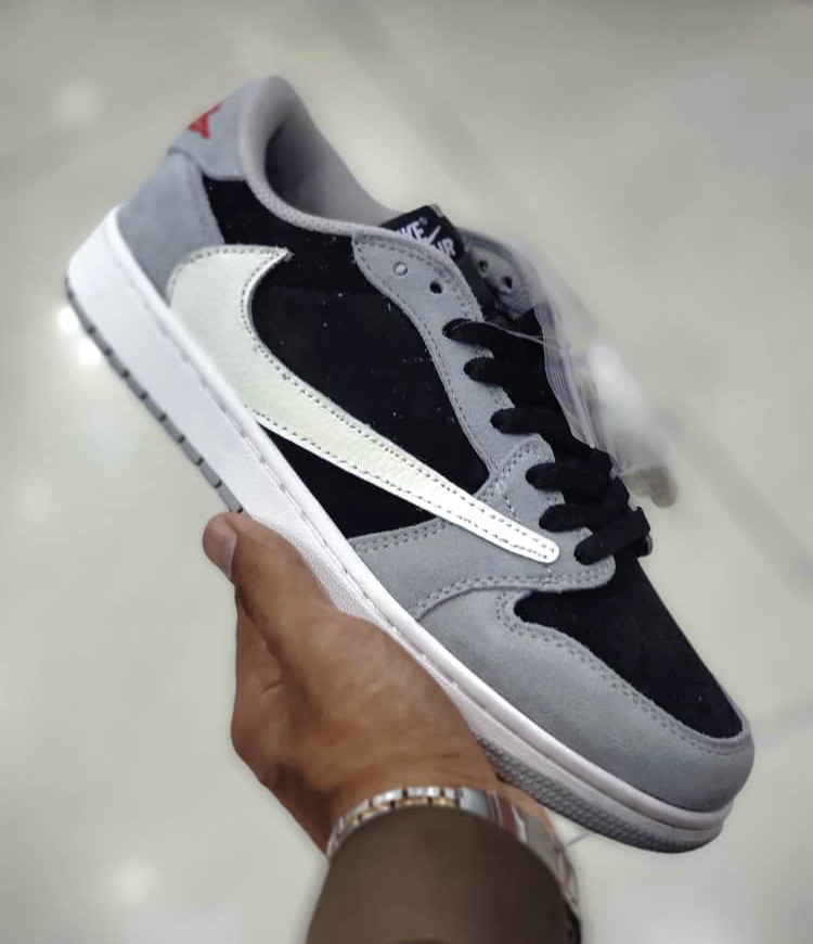 کتونی نایک تراویس اسکات سایز 37 تا 40 طوسی مشکی  NIKE AIR TRAVIS SCOTT