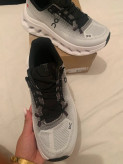 کتونی آن رانینگ کلود تیلت رنگ طوسی مشکی سایز 39 تا 44 ON RUNNING CLOUD TILT GREY BLACK