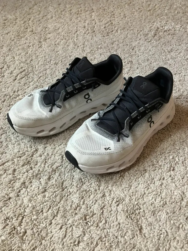 کتونی آن رانینگ کلود تیلت رنگ طوسی مشکی سایز 39 تا 44 ON RUNNING CLOUD TILT GREY BLACK