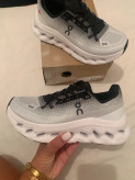 کتونی آن رانینگ کلود تیلت رنگ طوسی مشکی سایز 39 تا 44 ON RUNNING CLOUD TILT GREY BLACK