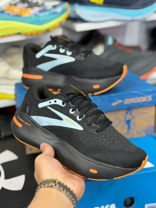 کتونی رانینگ بروکس گاست مکس سایز 36 تا 45 مشکی آبی نارنجی BROOKS GHOST MAX